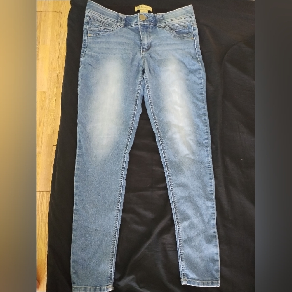 Democracy Denim Jeans 5 Pocket Zip And Button Closure Elastic Comfort Waist SZ 8